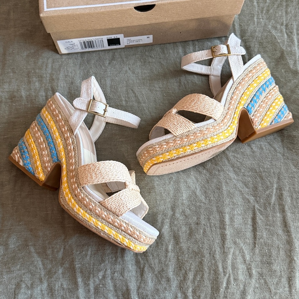 Dolce Vita Beige Woven Platform Sandals - Picture 3 of 6